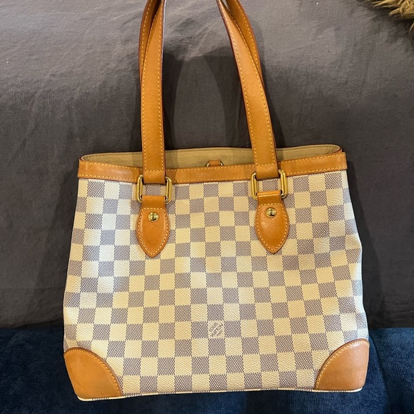 Louis Vuitton Damier Azur Hempstead handbag - Picture 11 of 17